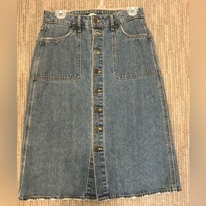 Women Jeans skirt size 6